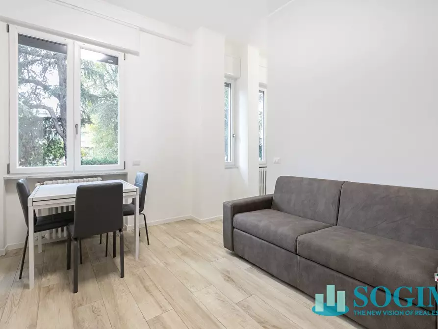 Immagine 3 di Appartamento in vendita  in Via Sanremo 22 a Milano