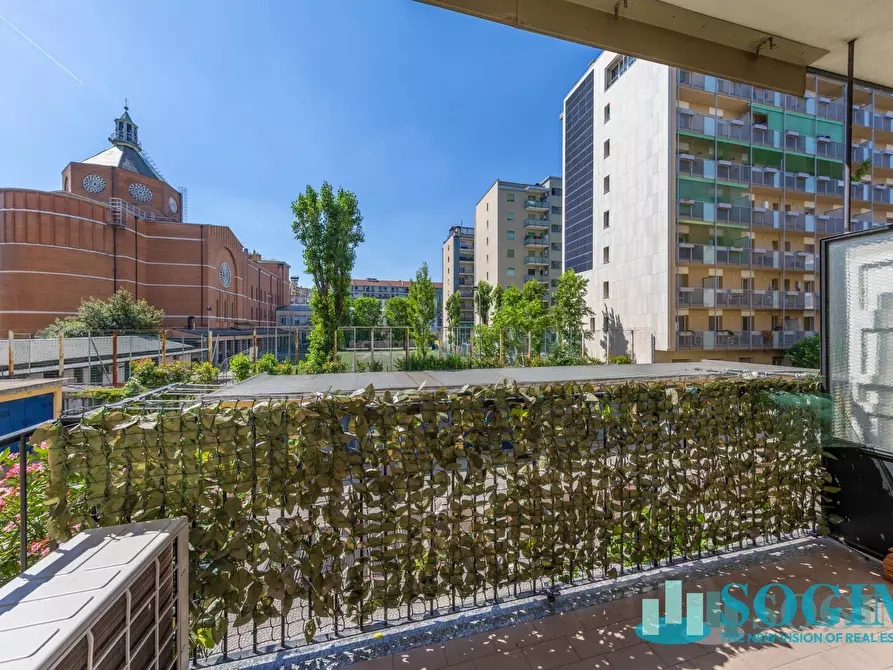 Immagine 20 di Appartamento in affitto  in VIA EMILIO MOROSINI 40 a Milano