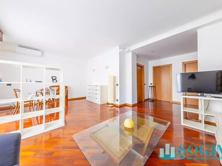 Immagine 3 di Appartamento in affitto  in VIA EMILIO MOROSINI 40 a Milano