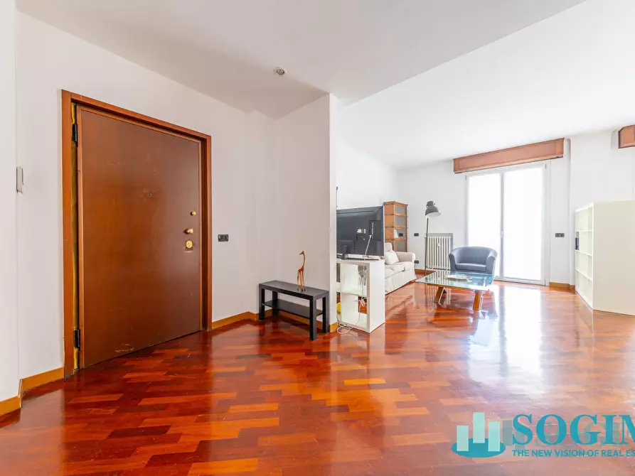 Immagine 49 di Appartamento in affitto  in VIA EMILIO MOROSINI 40 a Milano