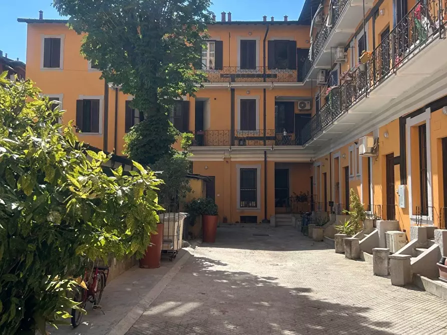 Immagine 21 di Appartamento in affitto  in Via Montegani 6 a Milano