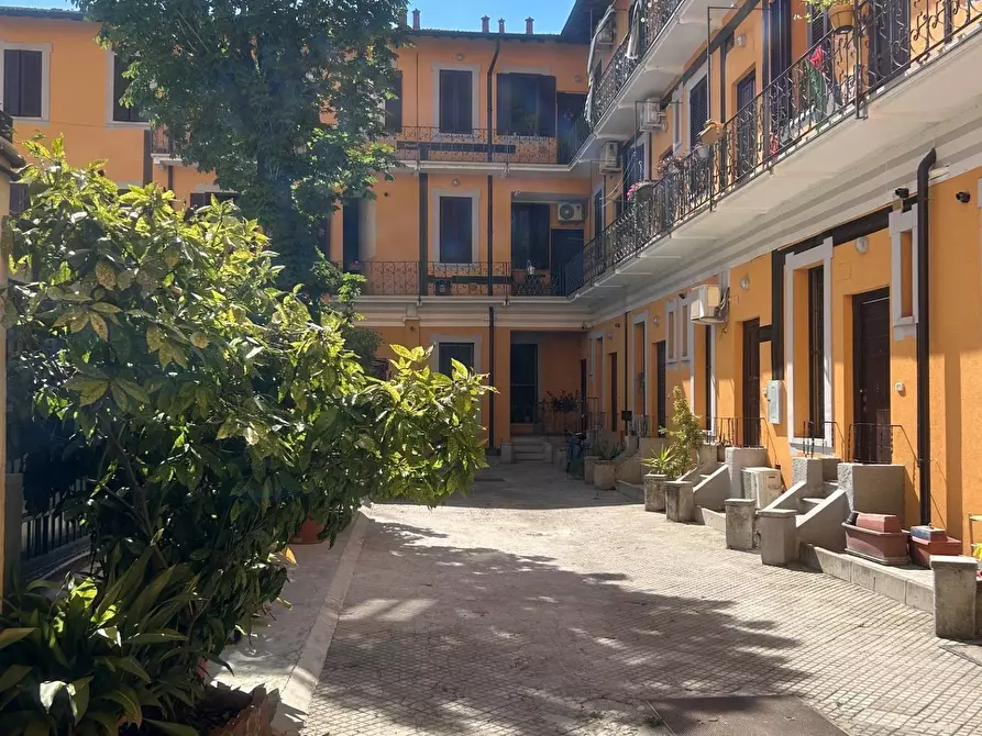 Immagine 6 di Appartamento in affitto  in Via Montegani 6 a Milano