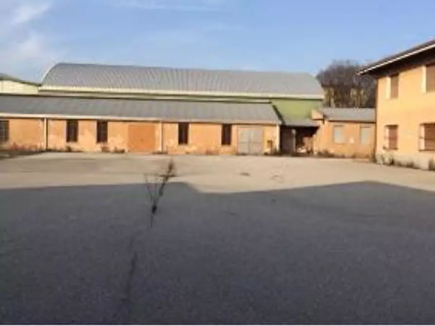 Immagine 3 di Capannone industriale in affitto  a Cologno Monzese