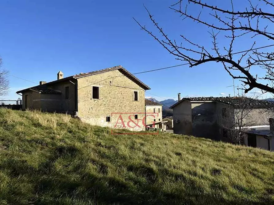 Immagine 2 di Rustico / casale in vendita  in osoli a Roccafluvione
