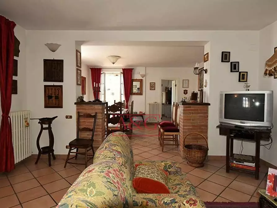 Immagine 2 di Casa indipendente in vendita  in callugo a Amandola