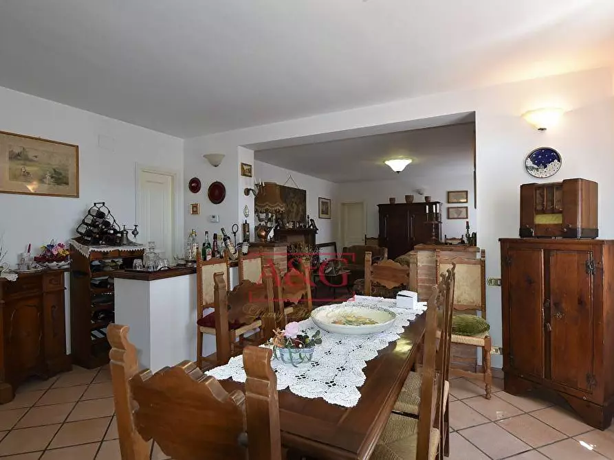 Immagine 10 di Casa indipendente in vendita  in callugo a Amandola