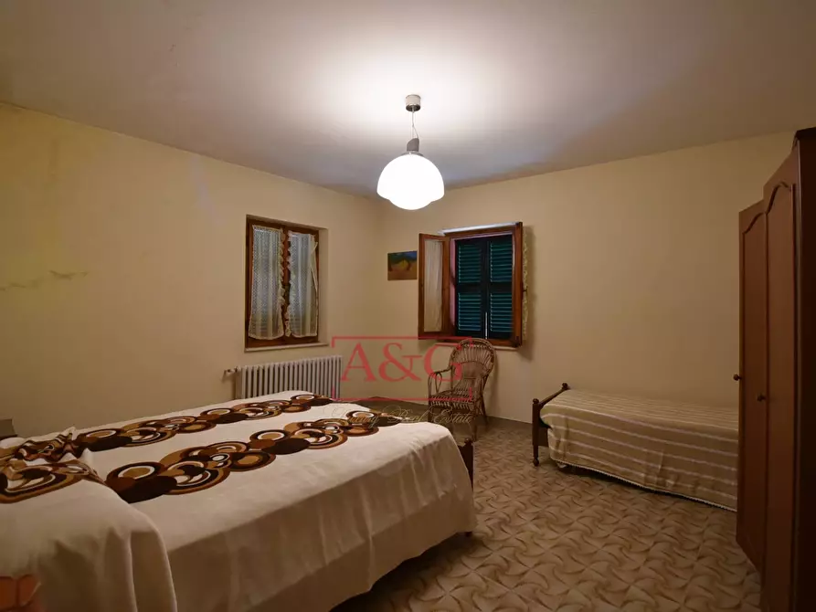 Immagine 22 di Casa indipendente in vendita  in villa garulla inferiore a Amandola