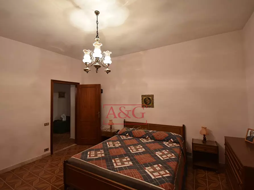 Immagine 35 di Casa indipendente in vendita  in villa garulla inferiore a Amandola