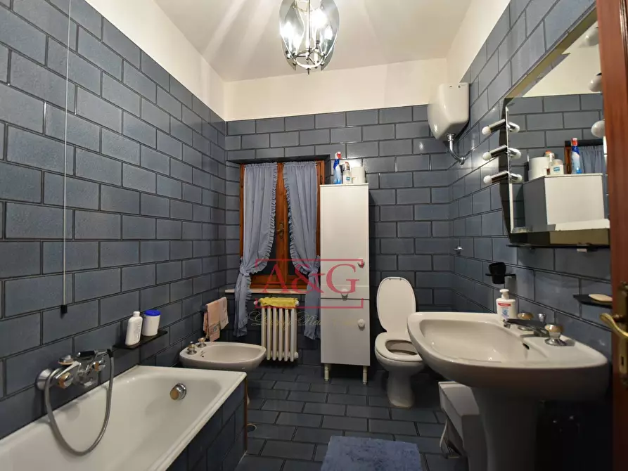 Immagine 37 di Casa indipendente in vendita  in villa garulla inferiore a Amandola