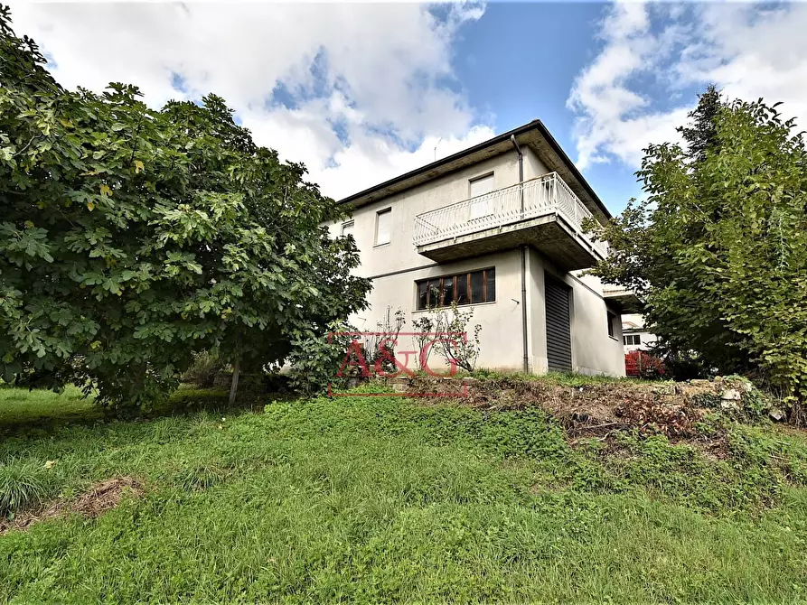 Immagine 13 di Casa indipendente in vendita  in via ugo la malfa 38 a Amandola