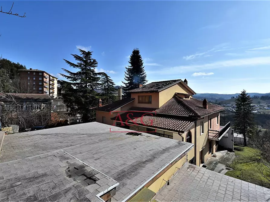 Immagine 9 di Villa in vendita  in fabio filzi a Amandola