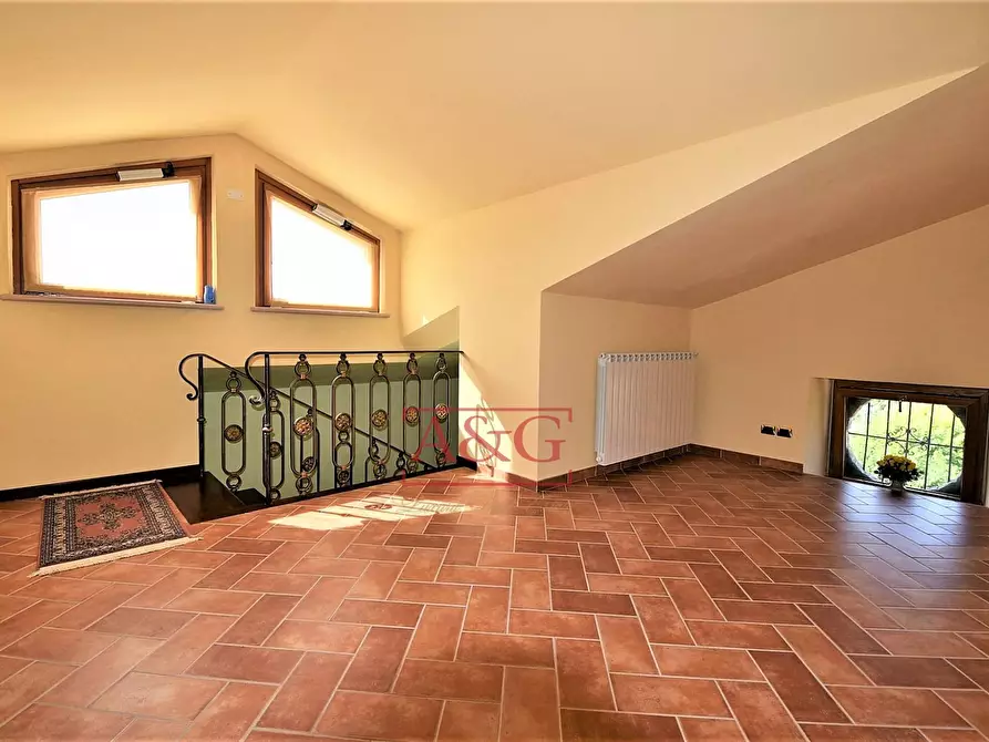 Immagine 55 di Villa in vendita  in serra 12 a Cagli