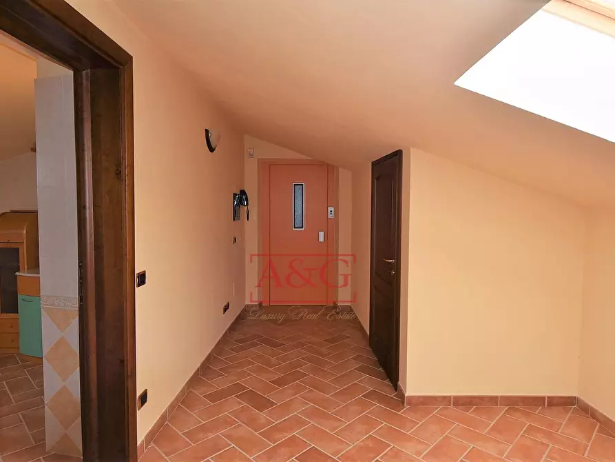 Immagine 56 di Villa in vendita  in serra 12 a Cagli