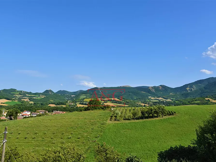 Immagine 81 di Villa in vendita  in serra 12 a Cagli