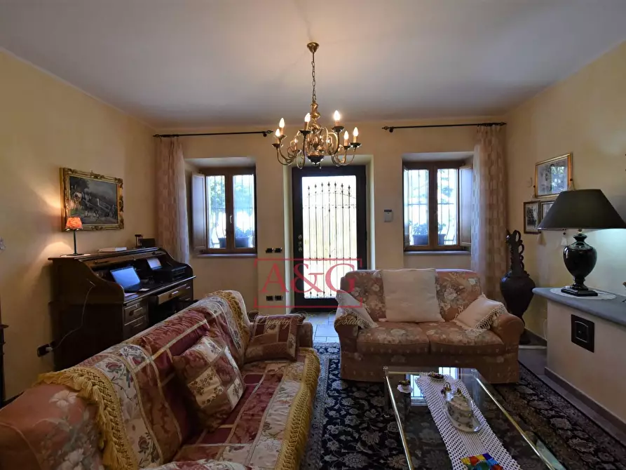 Immagine 37 di Villa in vendita  in serra 12 a Cagli