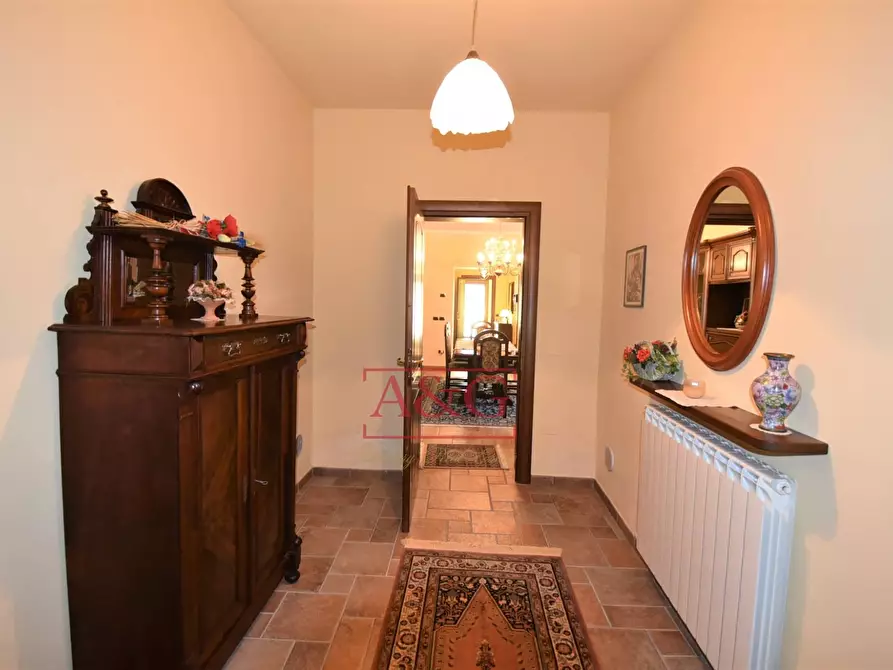 Immagine 40 di Villa in vendita  in serra 12 a Cagli