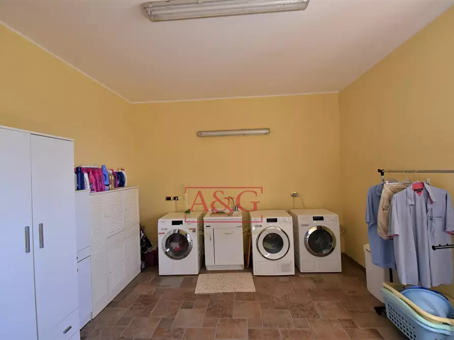 Immagine 51 di Villa in vendita  in serra 12 a Cagli