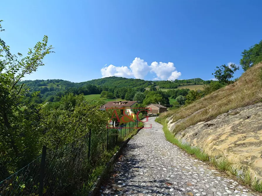 Immagine 21 di Casa indipendente in vendita  in Contrada Migliarucci 194 a Sarnano