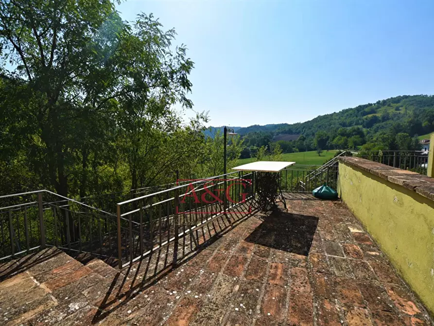 Immagine 22 di Casa indipendente in vendita  in Contrada Migliarucci 194 a Sarnano