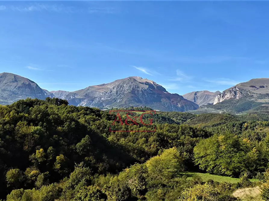 Immagine 1 di Rustico / casale in vendita  in amandola a Amandola