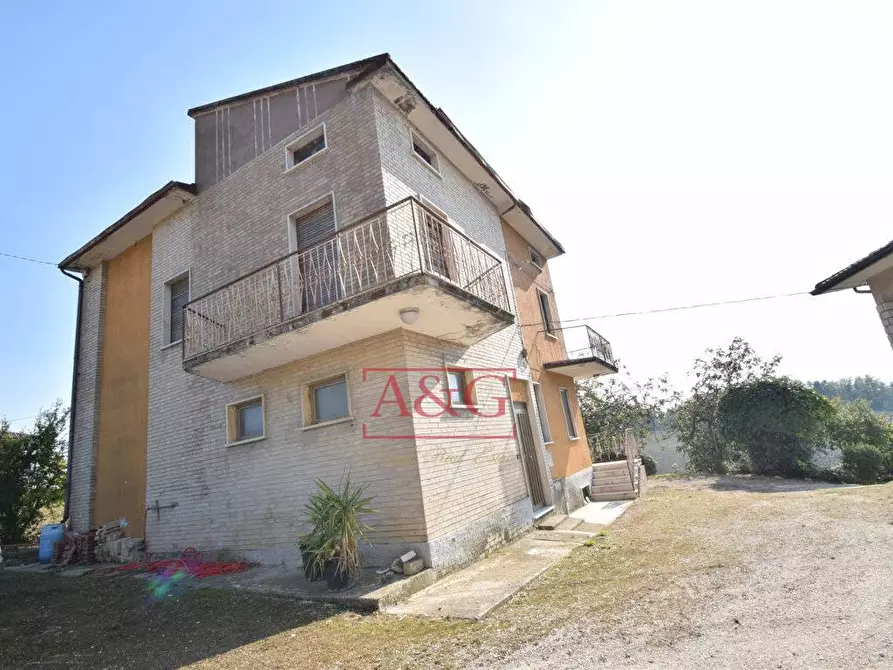 Immagine 42 di Villa in vendita  in contrada fegatara a Montegiorgio