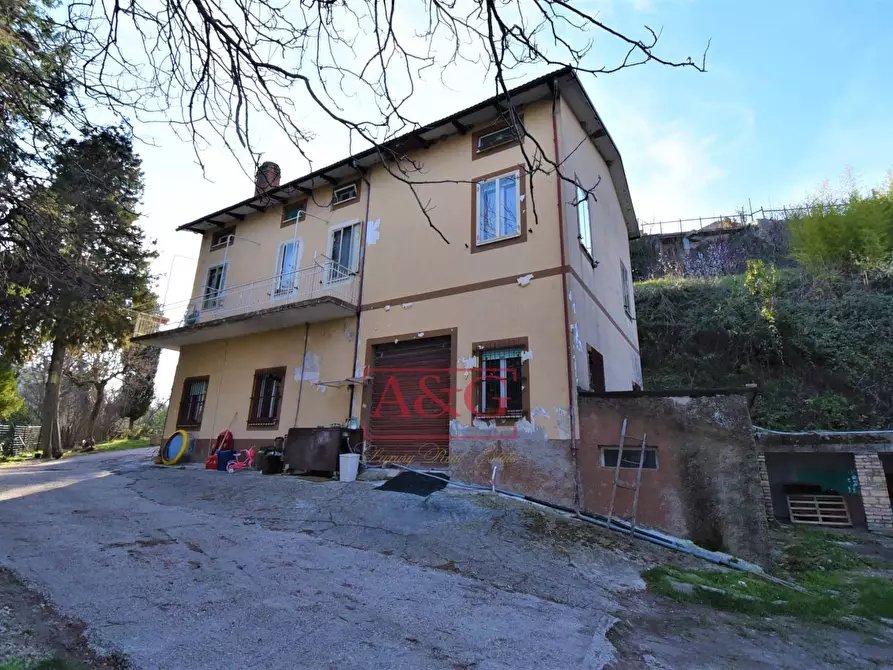 Immagine 2 di Casa indipendente in vendita  in Contrada Le Grazie 1 a Montelparo