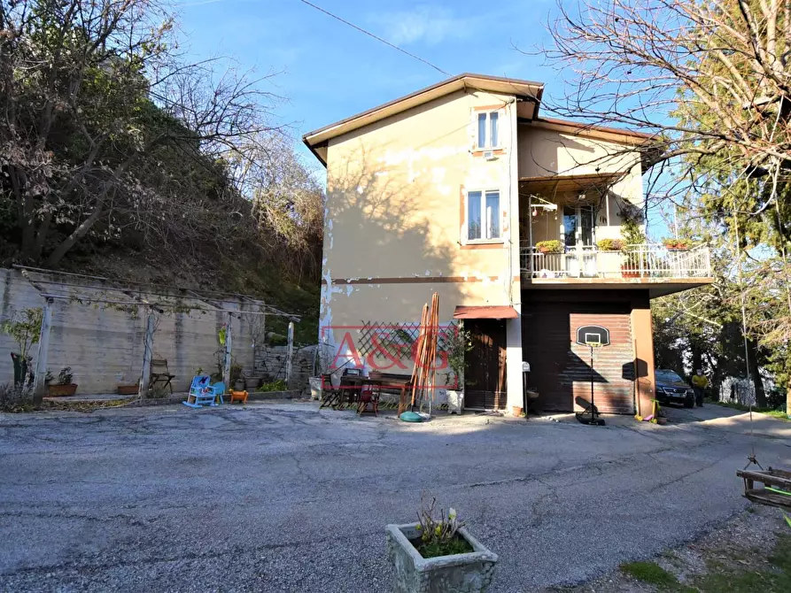 Immagine 4 di Casa indipendente in vendita  in Contrada Le Grazie 1 a Montelparo