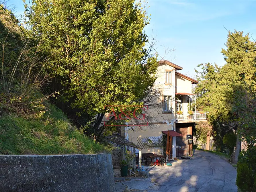 Immagine 25 di Casa indipendente in vendita  in Contrada Le Grazie 1 a Montelparo