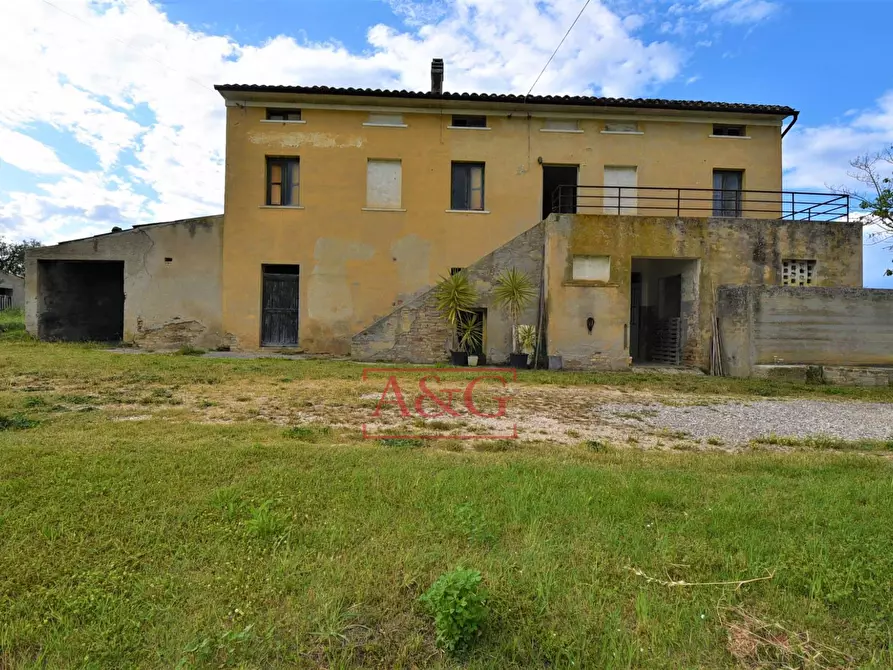 Immagine 1 di Rustico / casale in vendita  in Strada Piannenza a Sant'elpidio A Mare