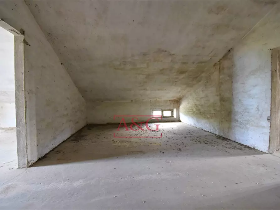 Immagine 29 di Rustico / casale in vendita  in Strada Piannenza a Sant'elpidio A Mare