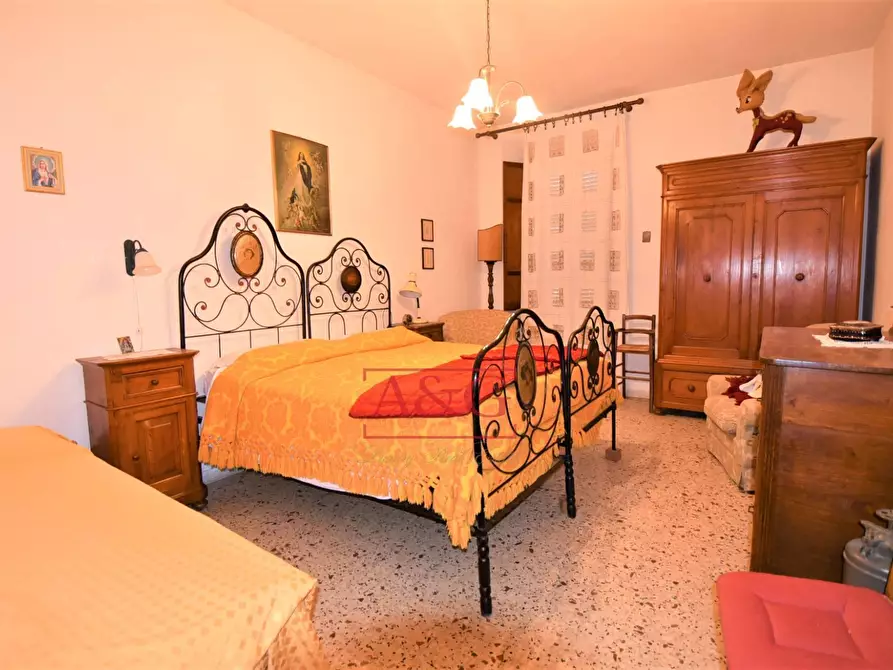 Immagine 19 di Casa indipendente in vendita  in Via Guglielmo Marconi 24 a Amandola