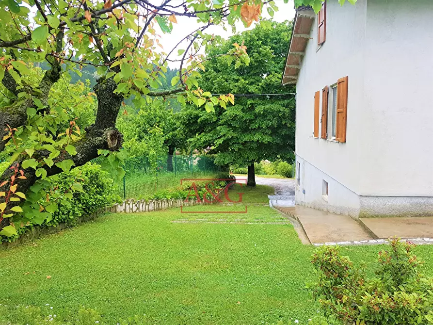 Immagine 9 di Casa indipendente in vendita  in Contrada Colle Chiaro a Comunanza