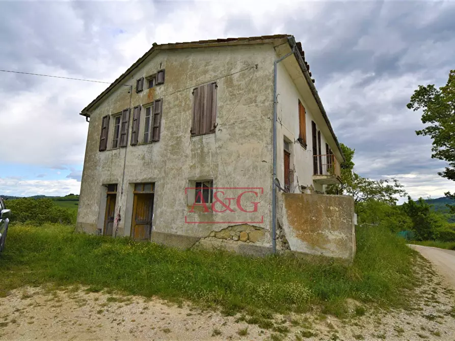 Immagine 1 di Rustico / casale in vendita  in Località Villa Caccianebbia snc a Amandola