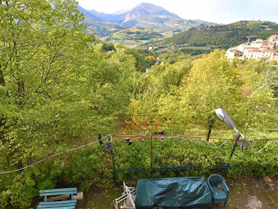 Immagine 43 di Villa in vendita  in Loc. Montazzolino 10 a Montefortino