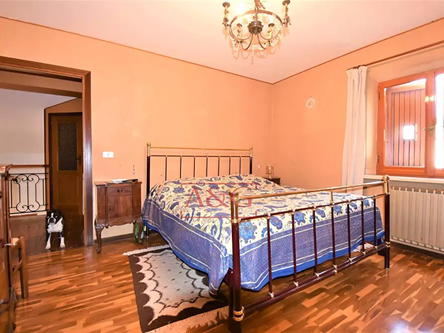 Immagine 23 di Villa in vendita  in Loc. Montazzolino 10 a Montefortino