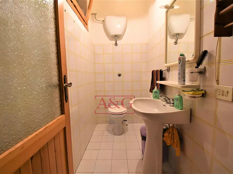 Immagine 31 di Villa in vendita  in Loc. Montazzolino 10 a Montefortino