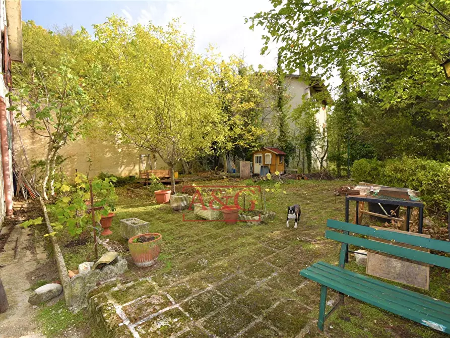 Immagine 47 di Villa in vendita  in Loc. Montazzolino 10 a Montefortino