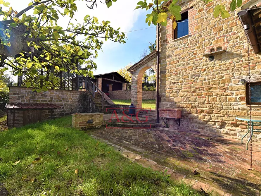 Immagine 44 di Rustico / casale in vendita  in C.DA VALLE a Gualdo