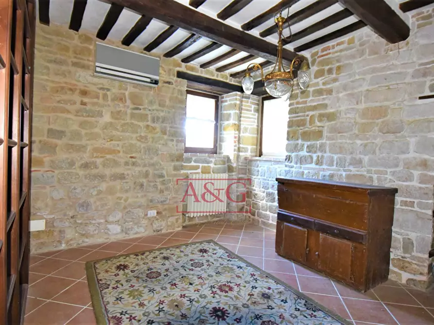 Immagine 22 di Rustico / casale in vendita  in C.DA VALLE a Gualdo