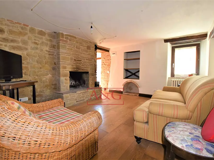 Immagine 25 di Rustico / casale in vendita  in C.DA VALLE a Gualdo