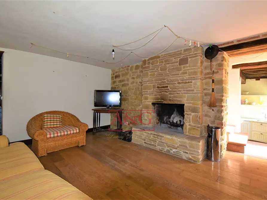 Immagine 26 di Rustico / casale in vendita  in C.DA VALLE a Gualdo