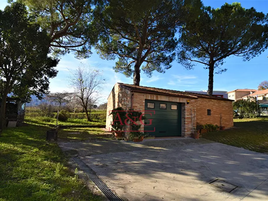 Immagine 8 di Villa in vendita  in Via Tenna 4 a Magliano Di Tenna