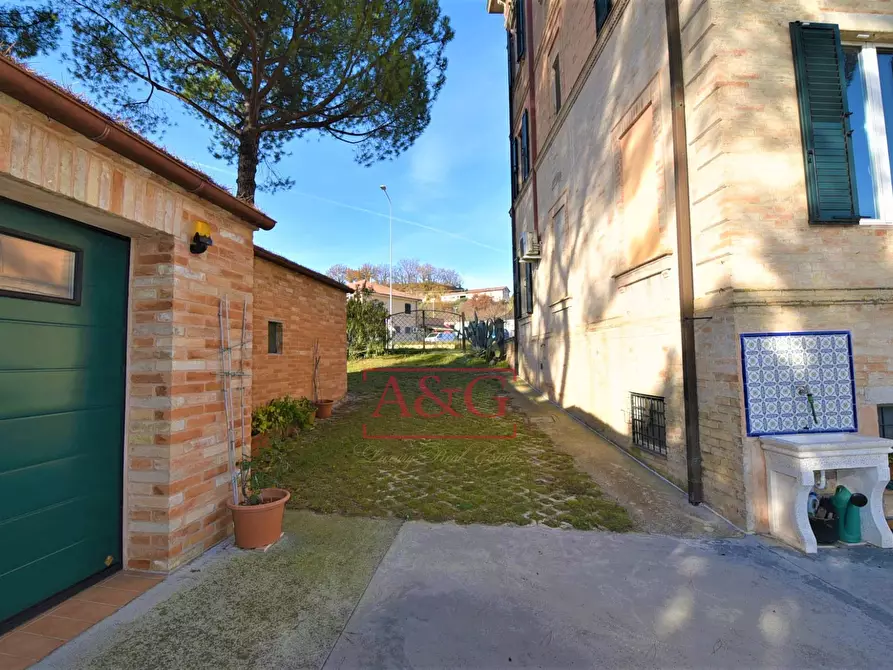 Immagine 5 di Villa in vendita  in Via Tenna 4 a Magliano Di Tenna