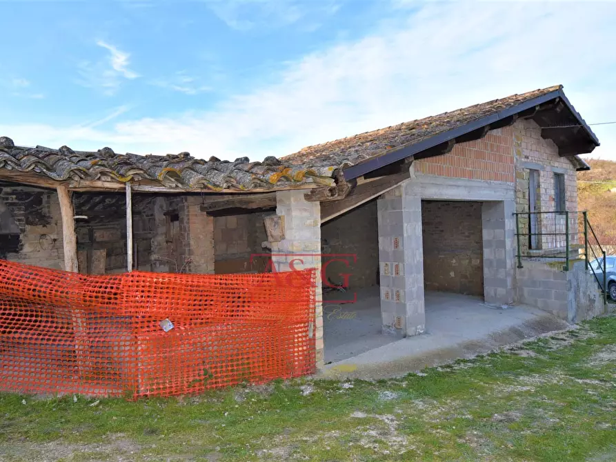 Immagine 13 di Casa indipendente in vendita  in Contrada Schito a Sarnano