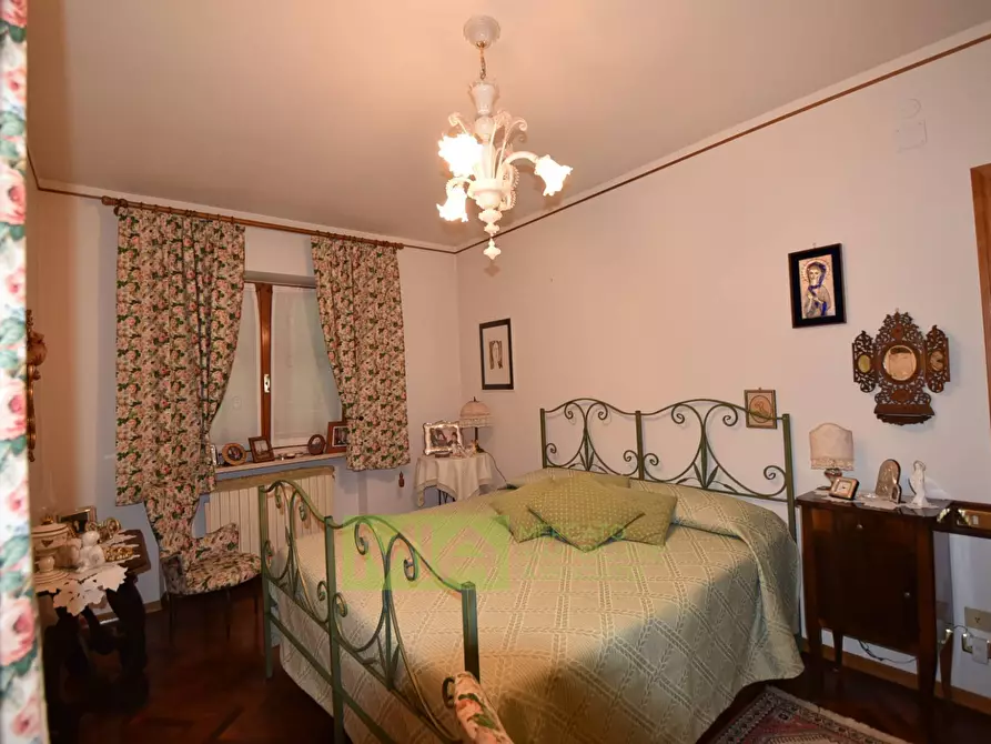 Immagine 28 di Villa in vendita  in Località Villa Rustici a Amandola