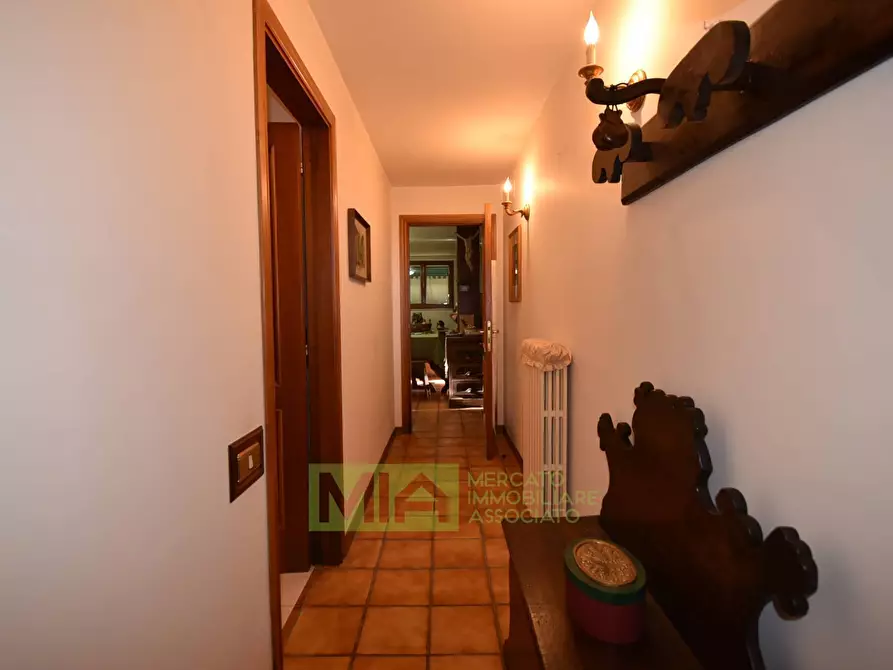 Immagine 37 di Villa in vendita  in Località Villa Rustici a Amandola
