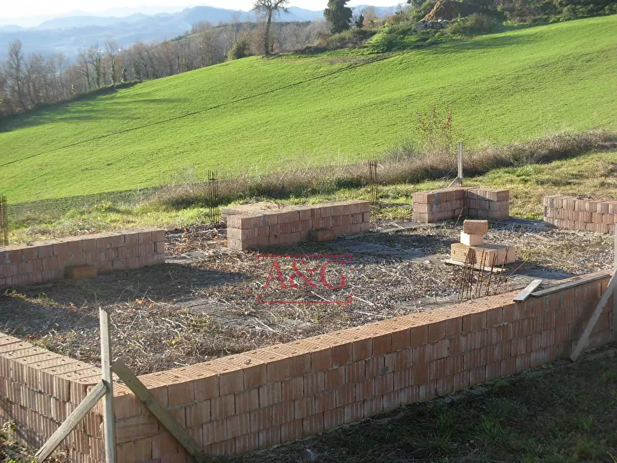 Immagine 1 di Terreno agricolo in vendita  in località caccianebbia a Amandola