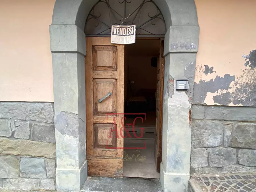 Immagine 4 di Casa indipendente in vendita  in Località Piano a Montegallo