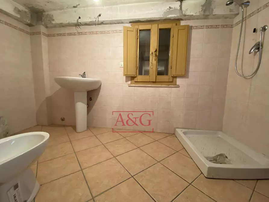 Immagine 20 di Casa indipendente in vendita  in Località Piano a Montegallo