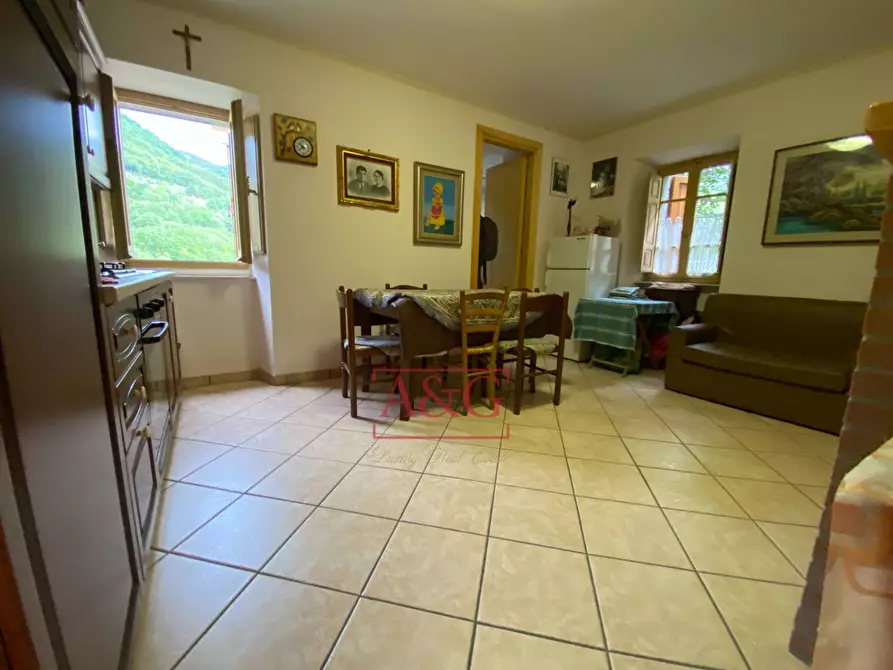 Immagine 9 di Casa indipendente in vendita  in Località Piano a Montegallo